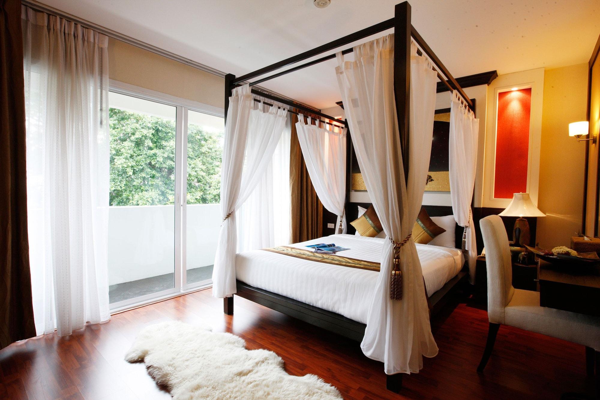 Mirth Sathorn Hotel Bangkok Esterno foto
