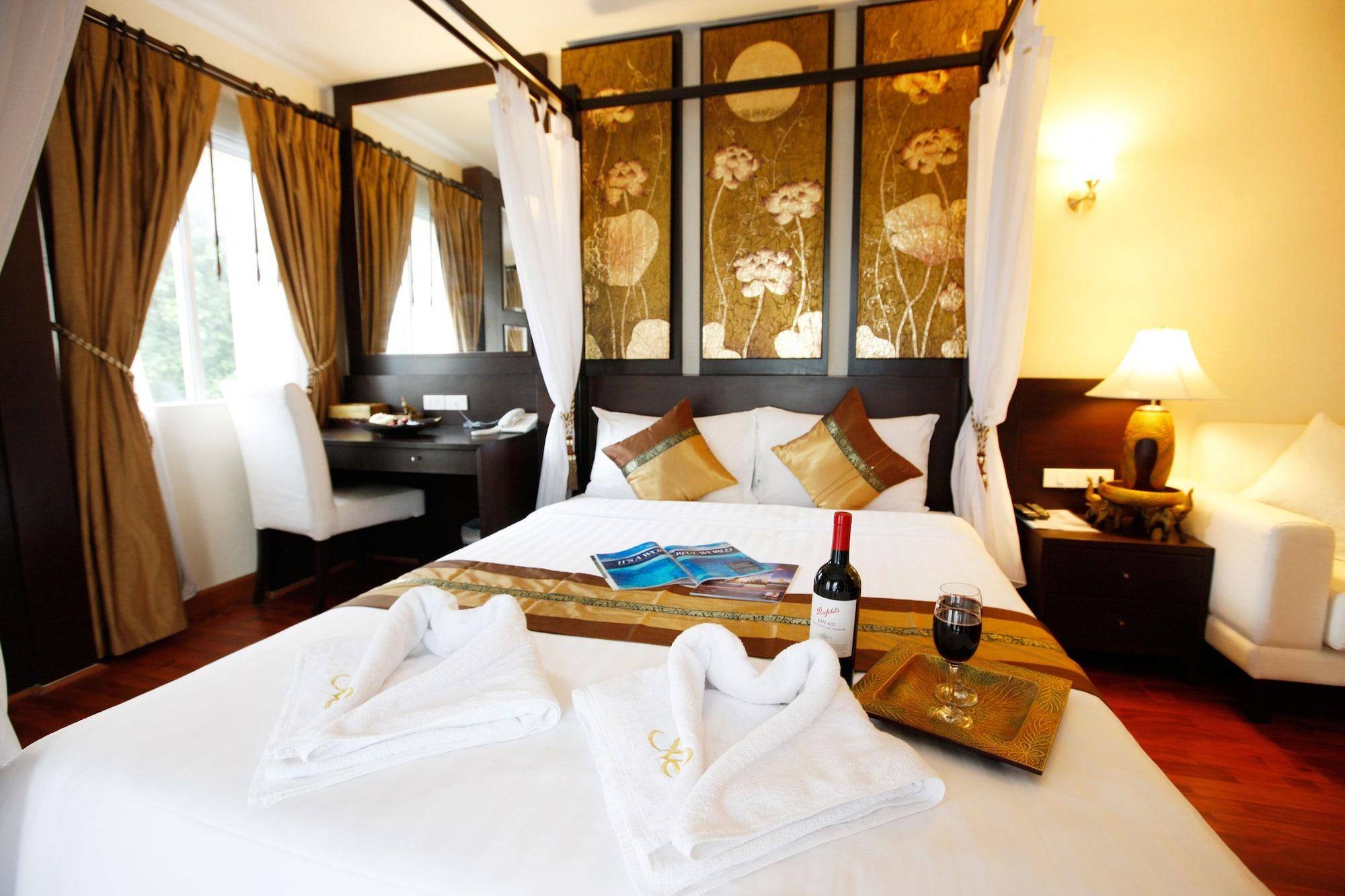Mirth Sathorn Hotel Bangkok Esterno foto