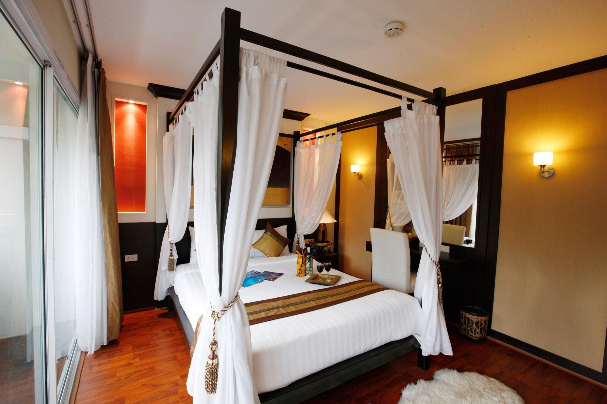 Mirth Sathorn Hotel Bangkok Esterno foto