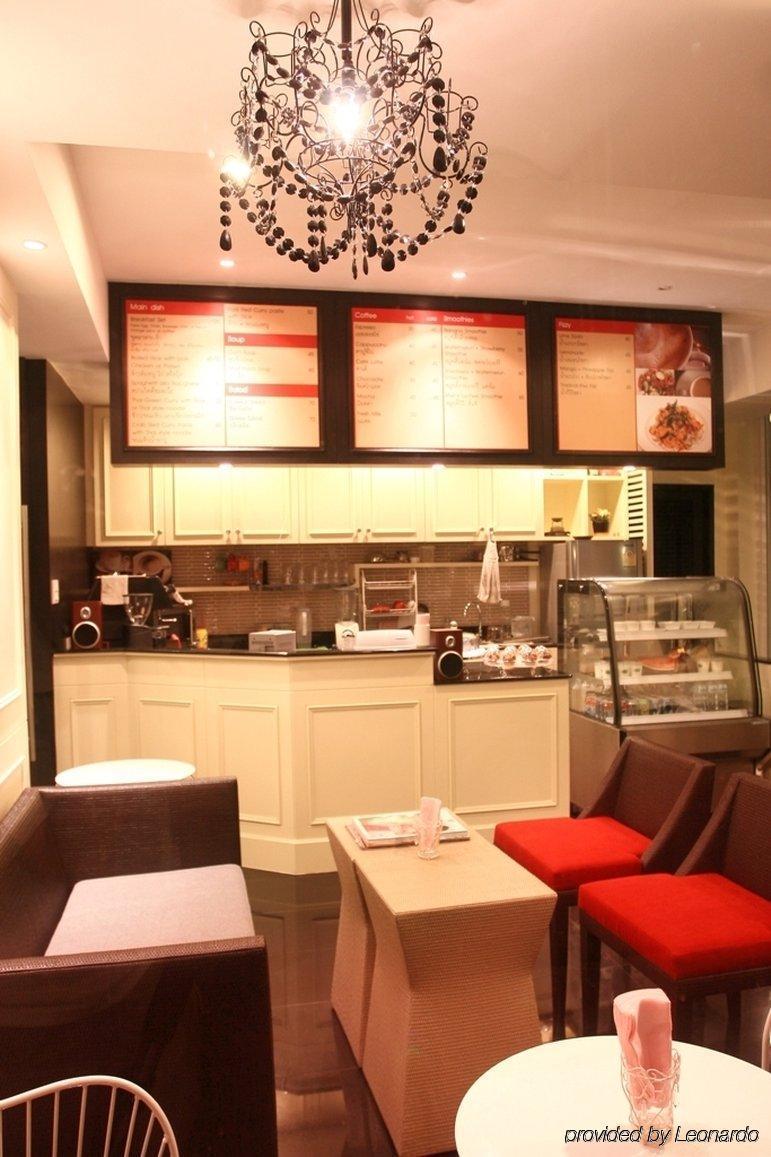 Mirth Sathorn Hotel Bangkok Esterno foto